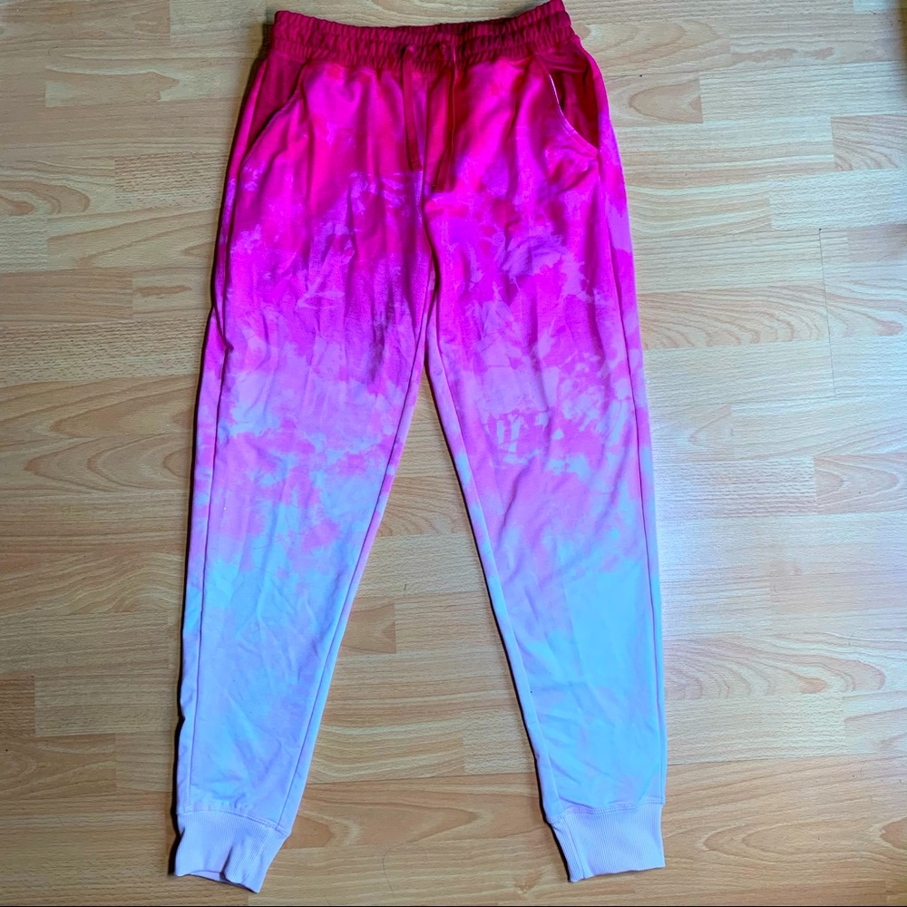 LuLaRoe new joggers tie dye red, pink, and white